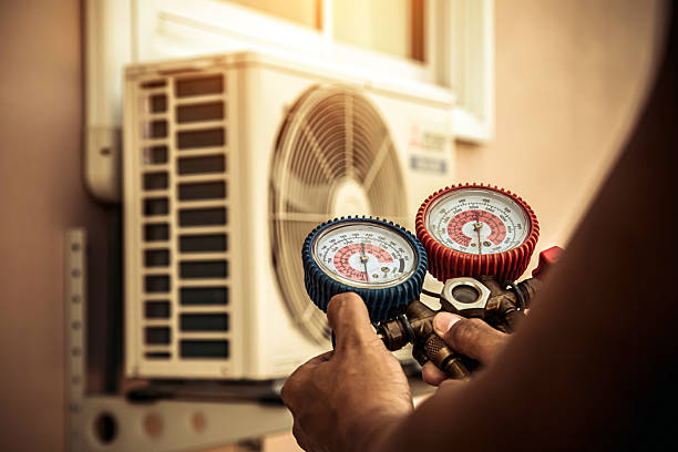 Professional Hvac Installation technician working in Pine Island, NY